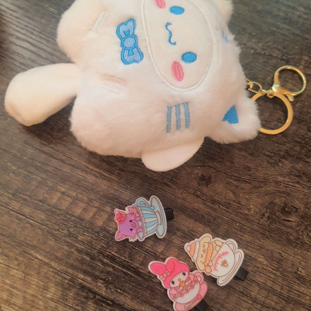 Cinnamoroll Sanrio Plushie Keychain New! With 3 Kawaii Clips My Melody etc